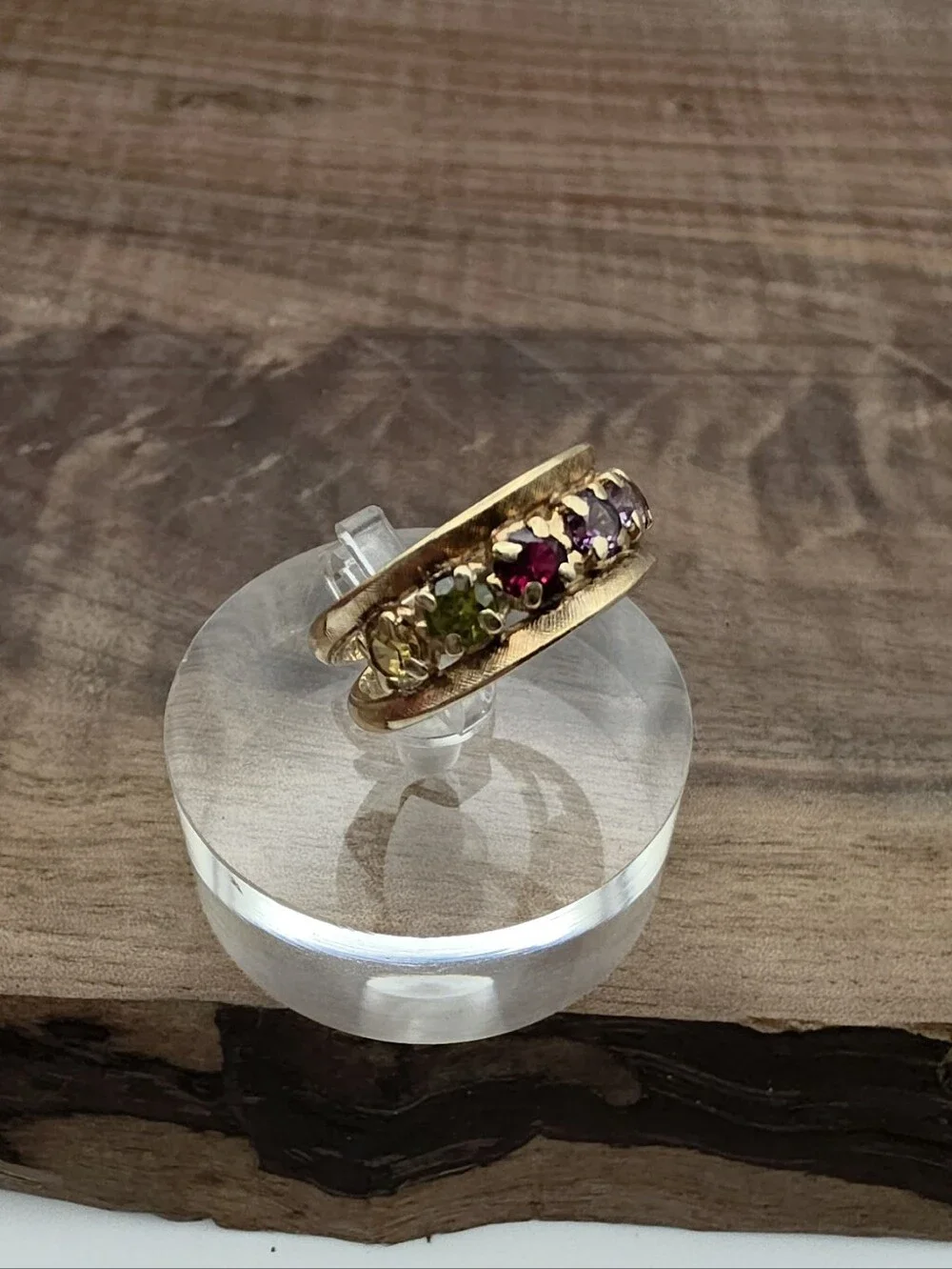 Vintage Gleamlight 14k Gold 6 Stone Split Shank Wide Textured Band Mothers Ring
